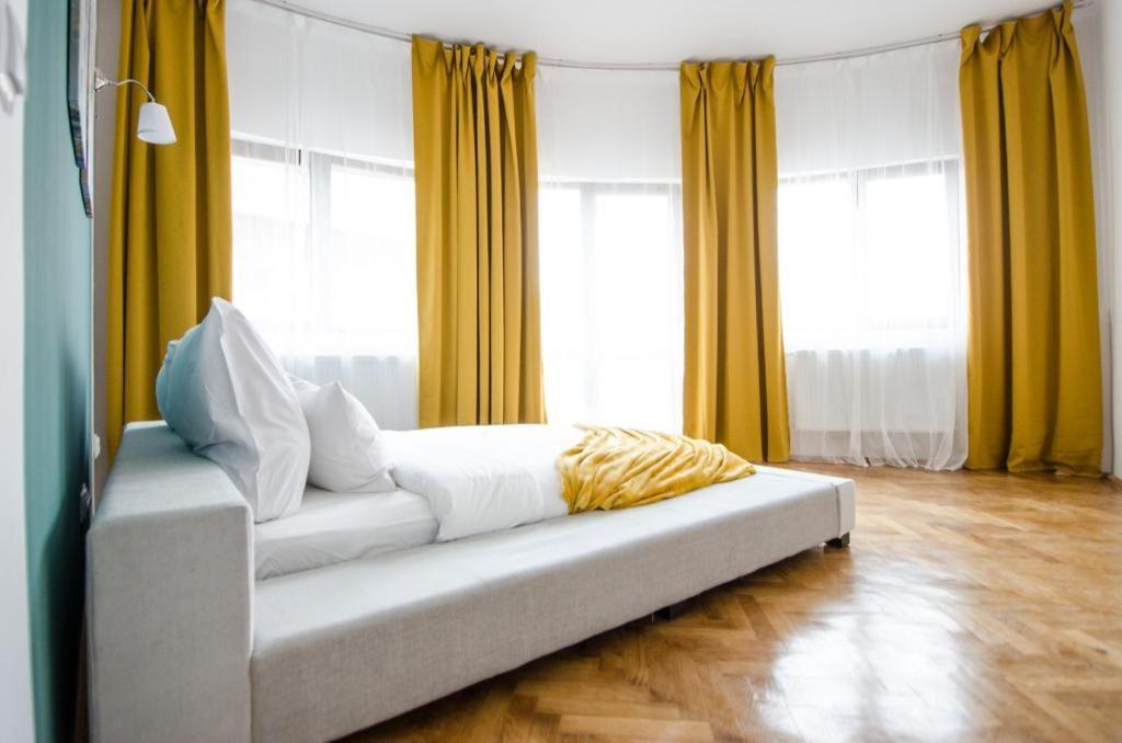 Stylized And Modern Apartment In Bucarest Exterior foto